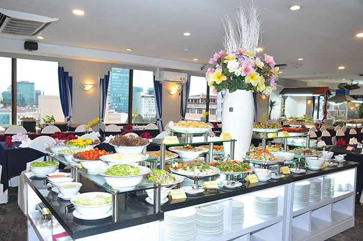 Buffet Tối View Phố Đi Bộ Nguyễn Huệ Tại Oscar Saigon Hotel 3*