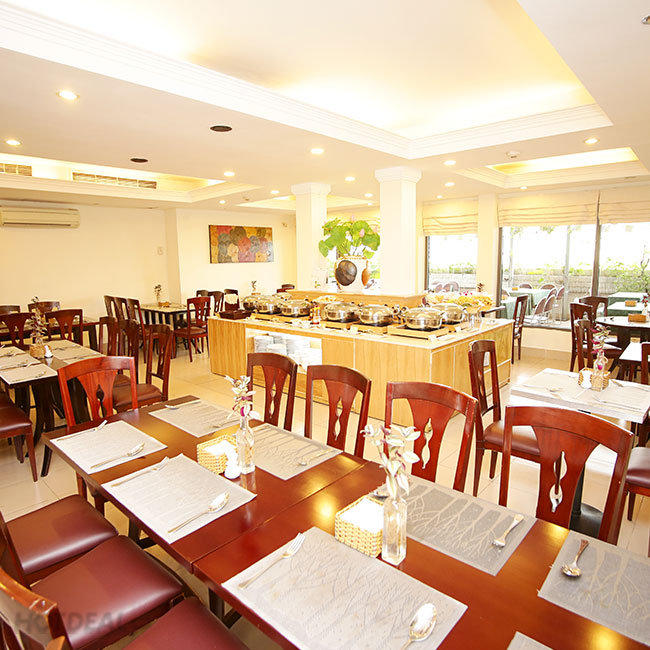 Buffet Chay Buổi Tối 40 Món Miễn Phí Nước Uống Tại Nhà Hàng Cỏ Nội - Bông Sen Hotel Annex