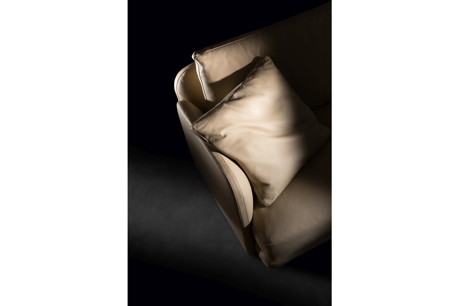 2023 DitreItalia Sofa Avalon 10 g3 2023_DitreItalia_Sofa_Avalon-10-g3.jpg Avalon Sofa