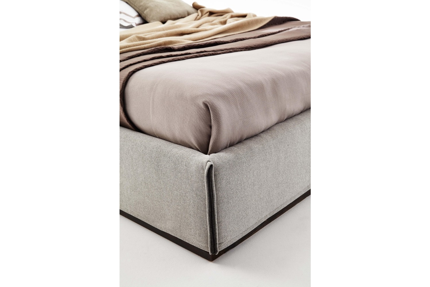 monolith letto 008 h monolith-letto-008-h.jpg Monolith 2%2E0