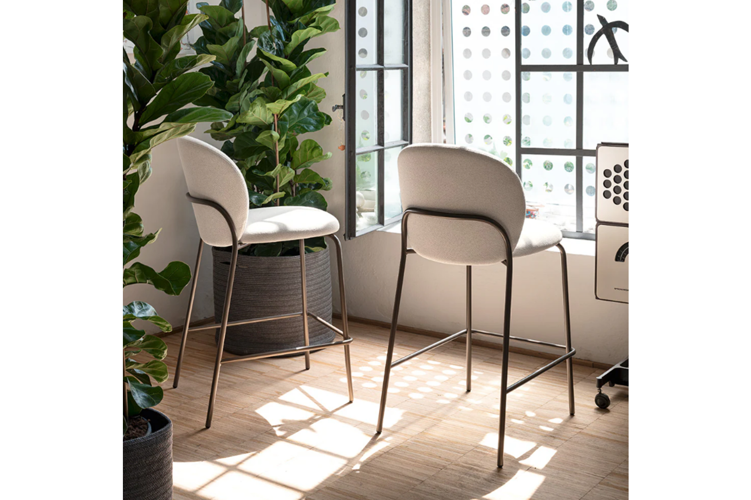 Cozy Mid Stool 2 Cozy Mid Stool 2.png Cozy Mid Stool