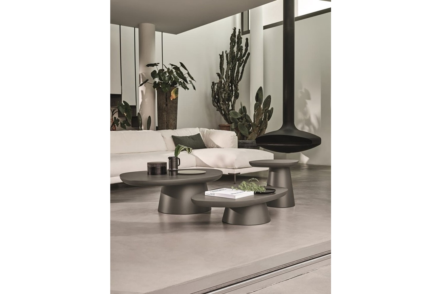 Stone DitreItalia2 Stone_DitreItalia2.jpg Stone Tables