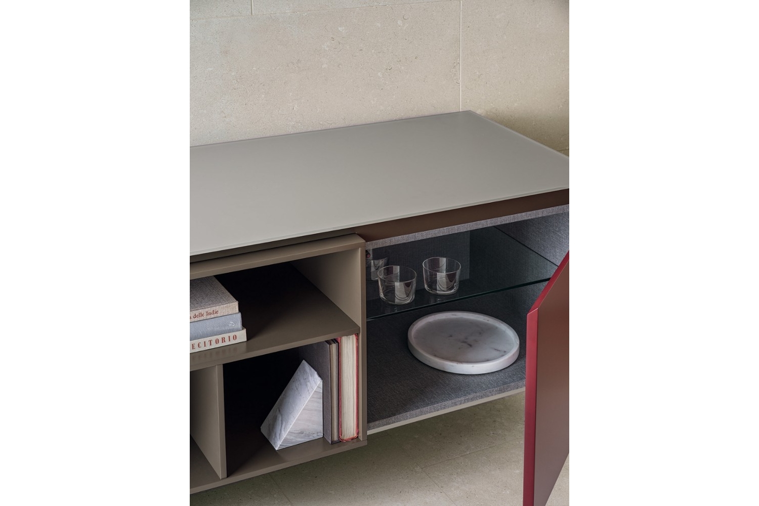 1334665405 1582536094 COSMOPOLITAN 15 34LL$C181S RAL3005 L084D M312.jpg 1334665405_1582536094_COSMOPOLITAN_15-34LL$C181S_RAL3005_L084D_M312.jpg.jpg 