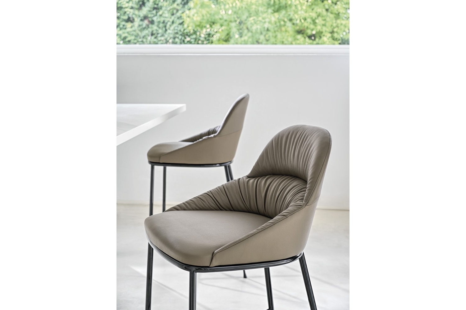 1334665923 1582637457 QUEEN 34 53$M327 TR518.jpg 1334665923_1582637457_QUEEN_34-53$M327_TR518.jpg.jpg 