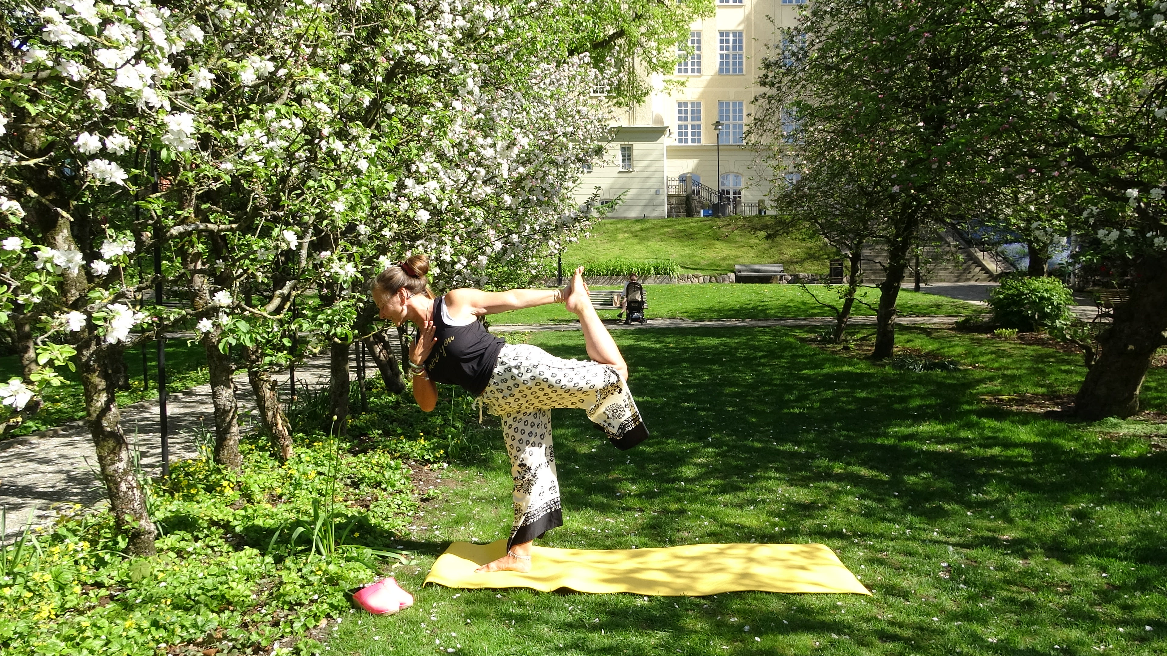 240514 Dagens Tråd: YOGA - BARNET