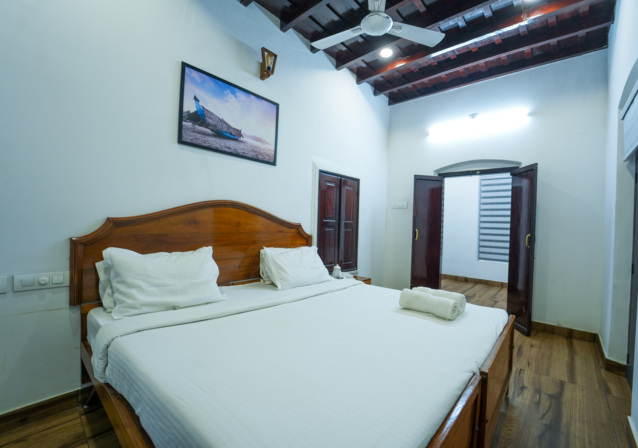 best stay near kovalam beach
