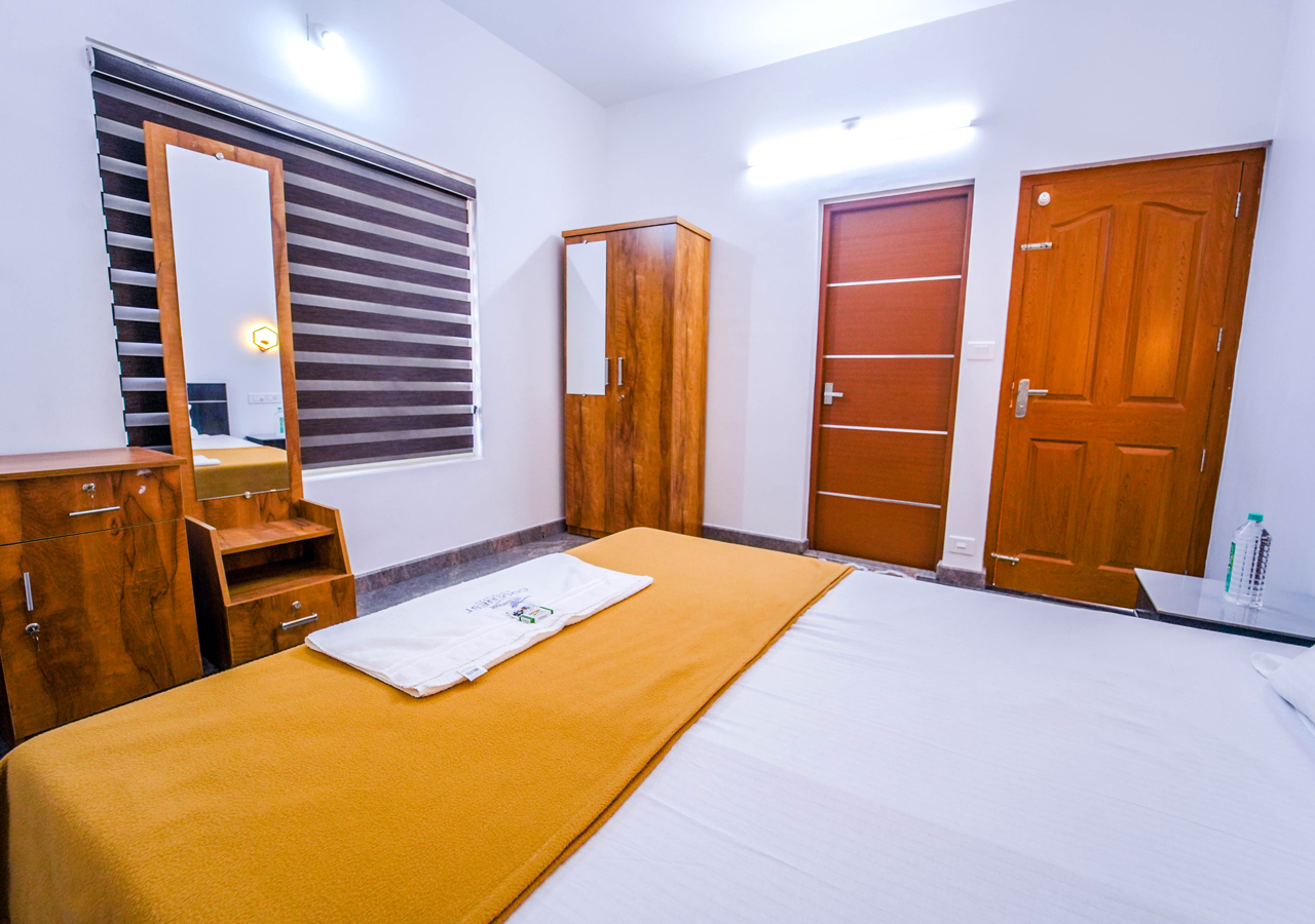 family room munnar