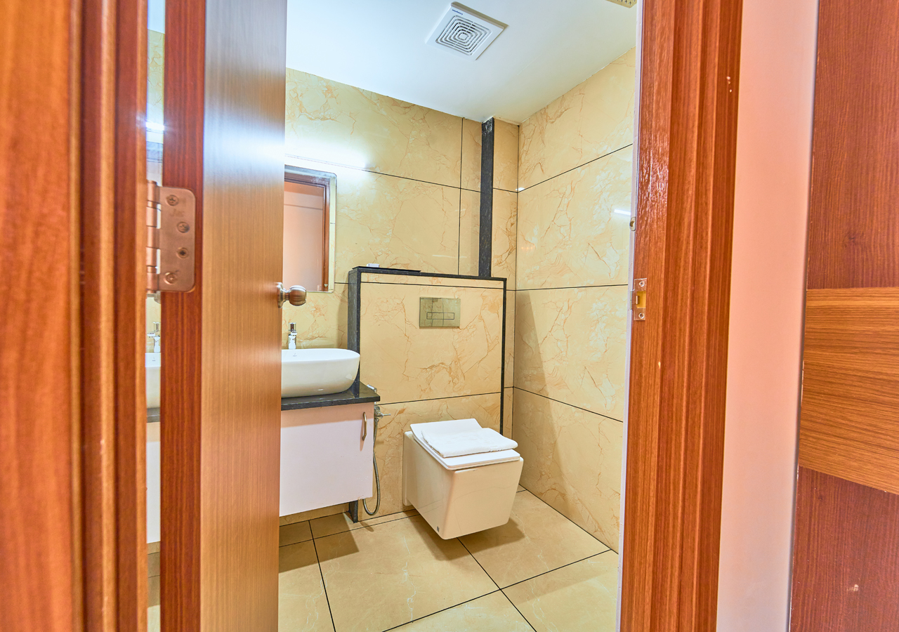 munnar resorts with swimming pool