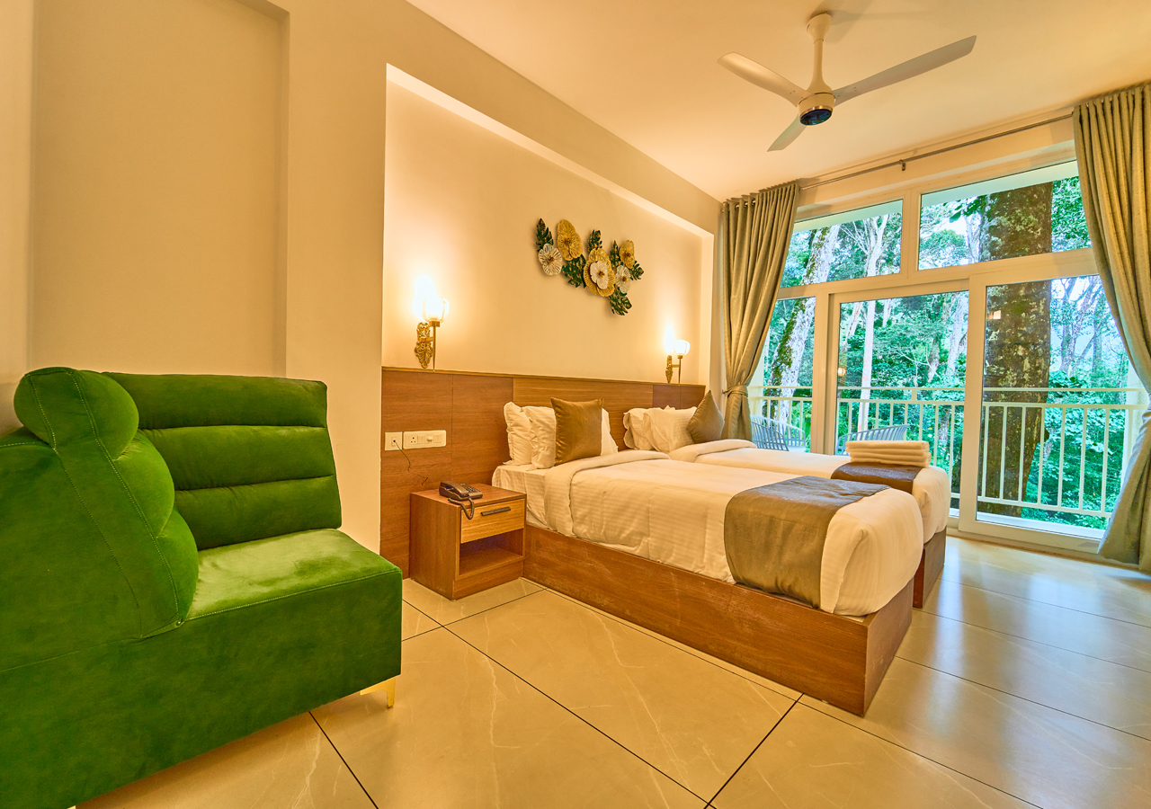 pool resorts in munnar