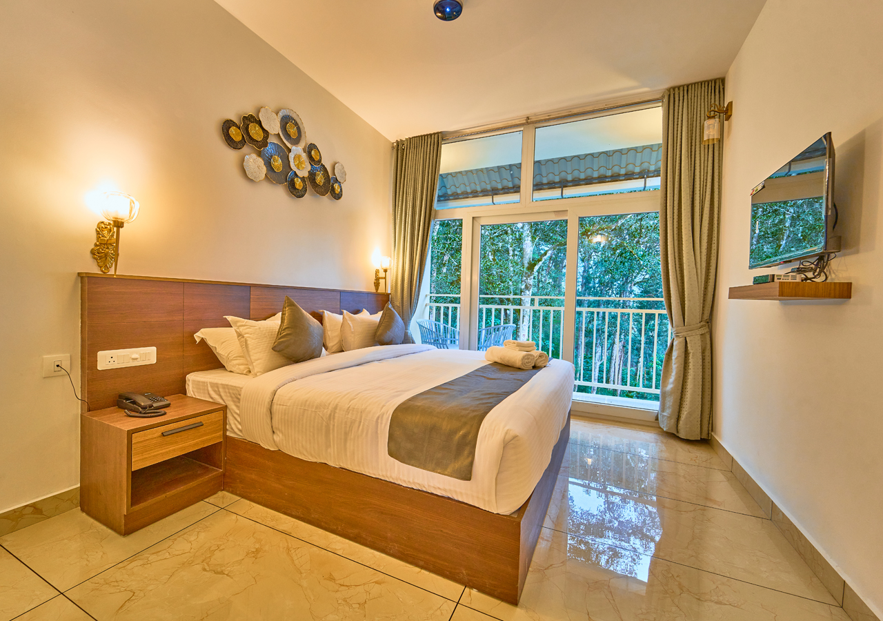 munnar resorts with pool