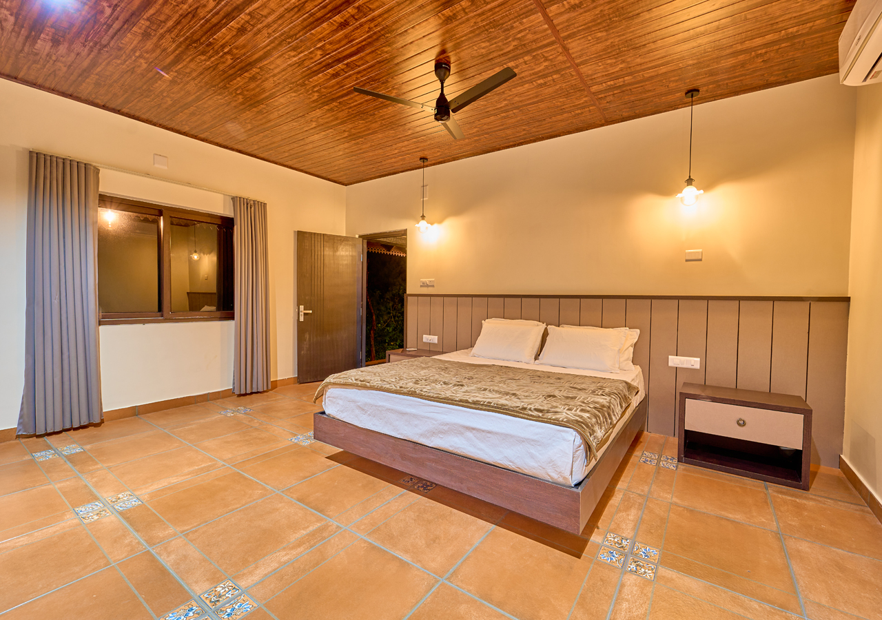 luxury pool villa in attapadi