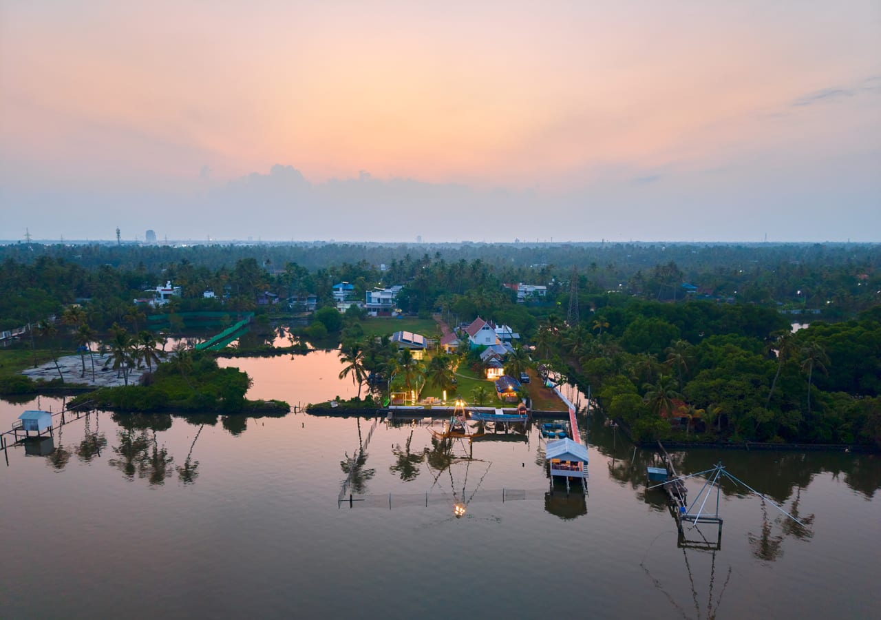 private stays in kumbalangi