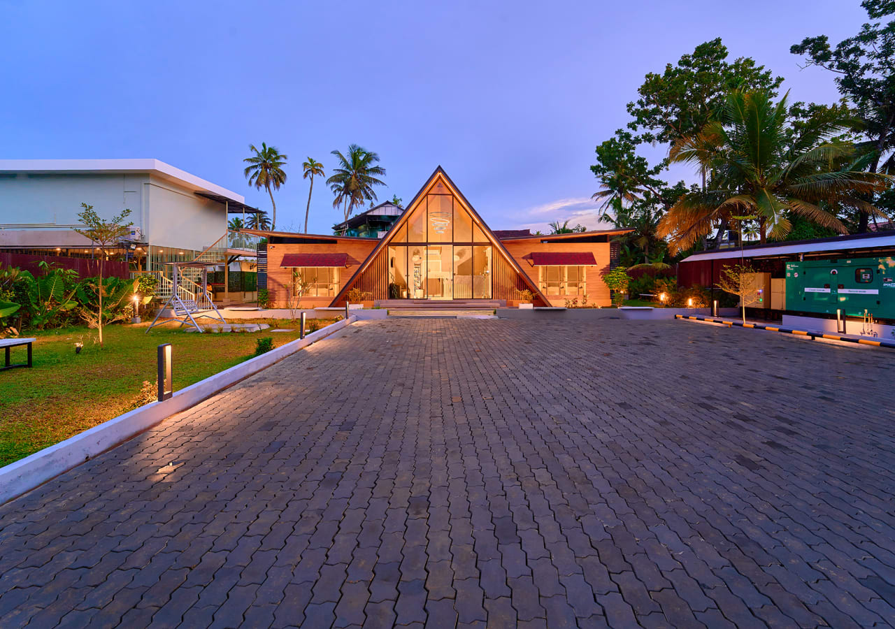 water resort alleppey 