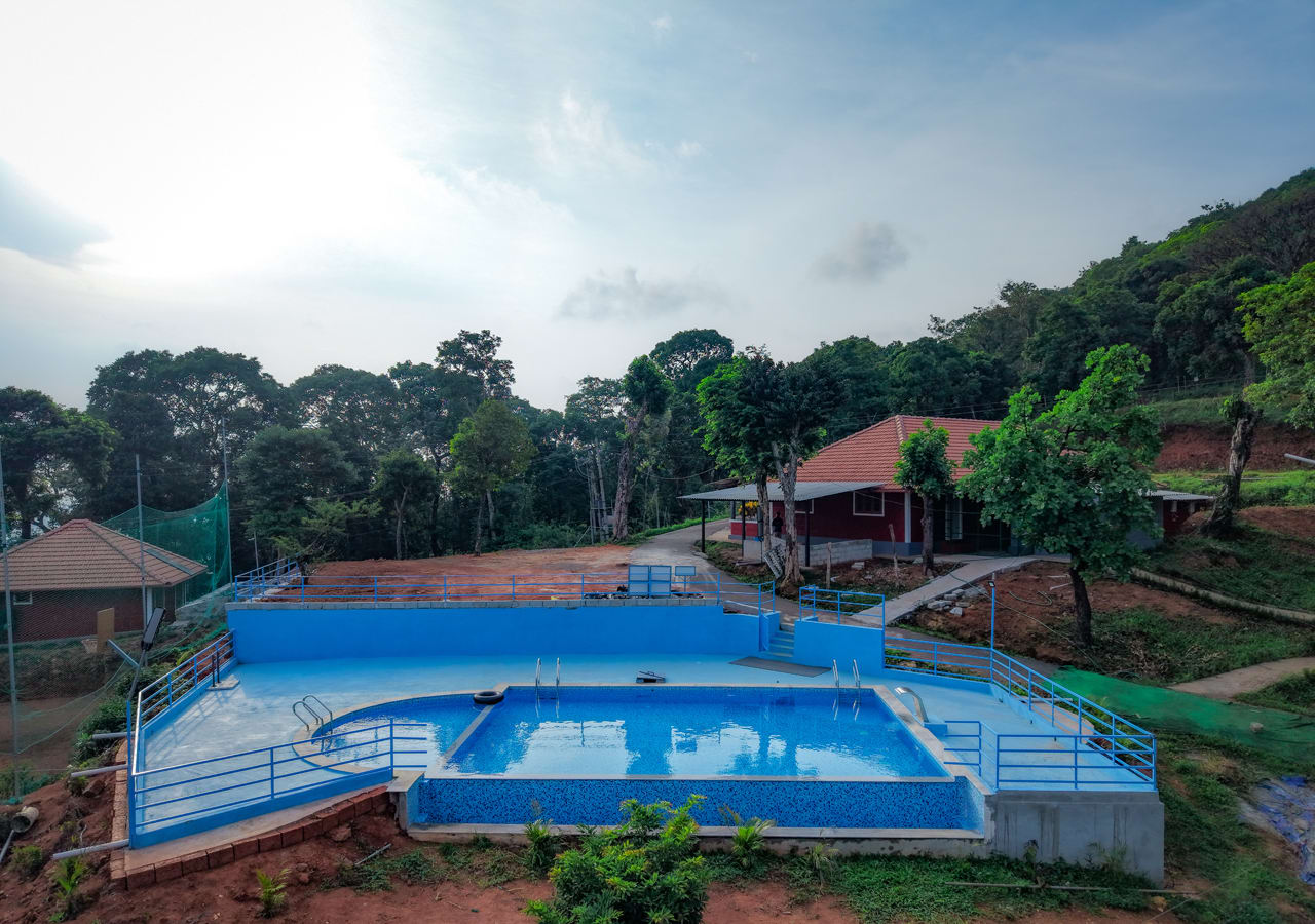 resorts in coorg with swimming pool