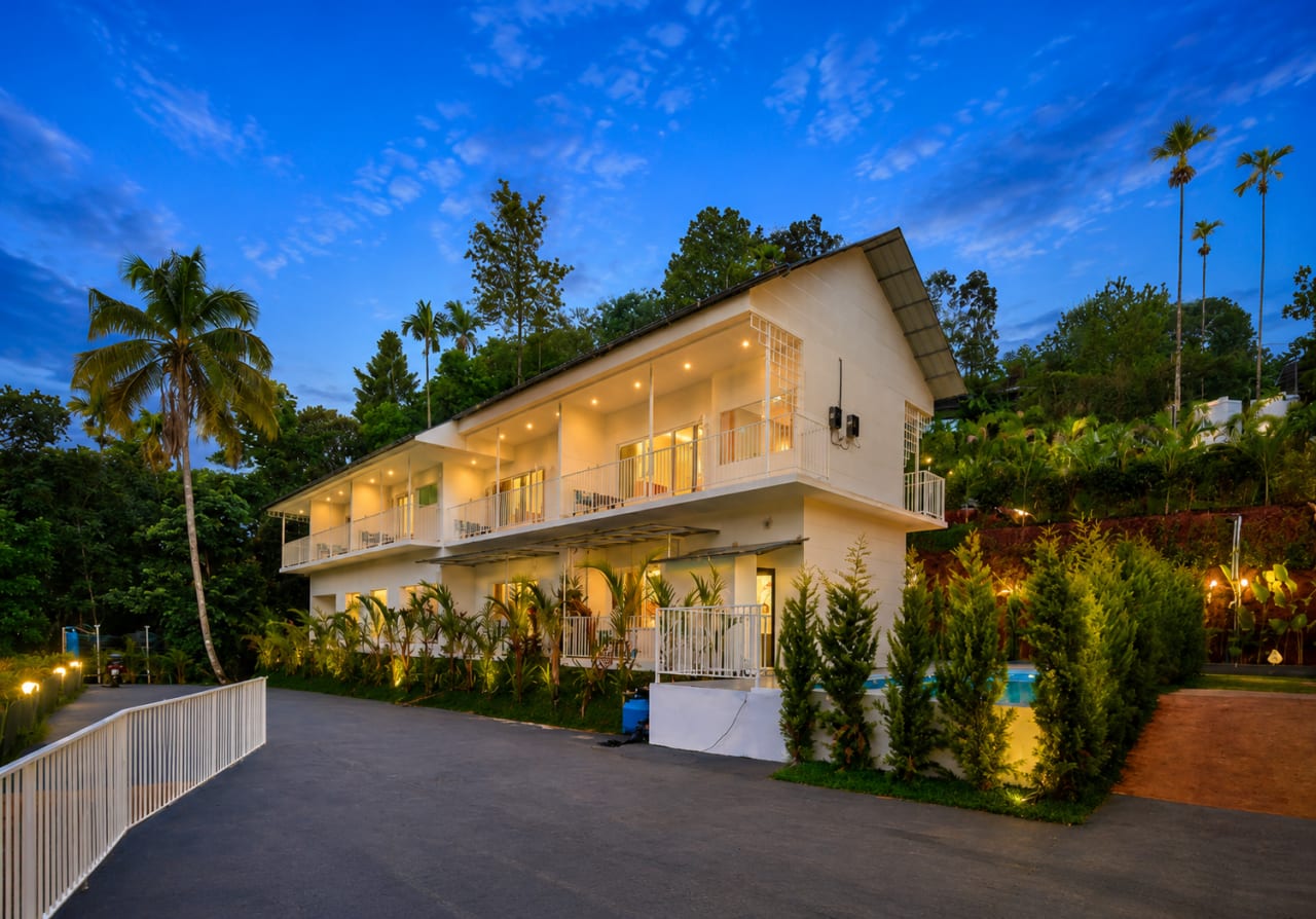 hill view resort in munnar