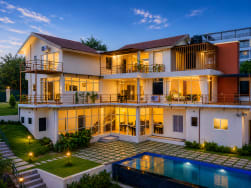 Irish County Pool Resort Vagamon by VOYE HOMES