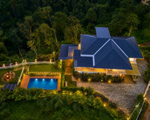 Munnar Ice Pellets Resort by VOYE HOMES