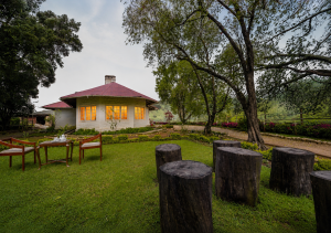 Arivikad Tea  Bungalow Munnar by VOYE HOMES