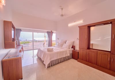 beach view room in alapuzha