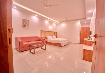 luxury bed room in munnar 