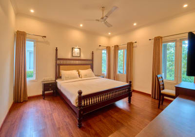 munnar town resorts 