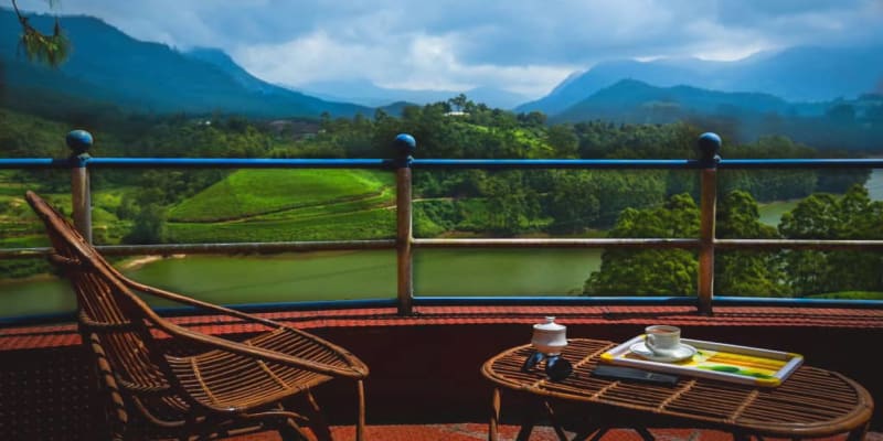 Lake Side Cottage Munnar