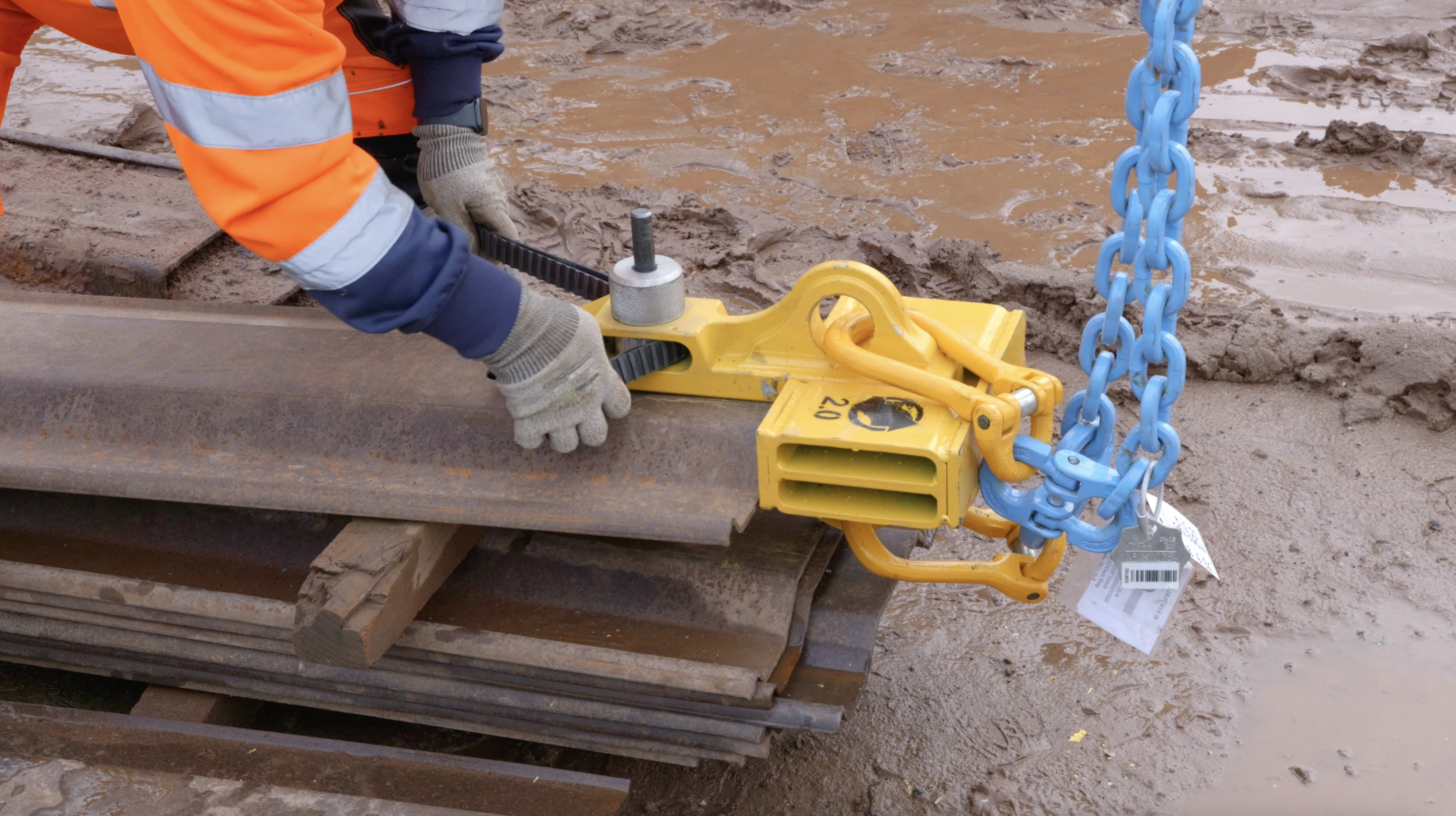 SheetMaster - Trench Sheet Handling Attachement (2)