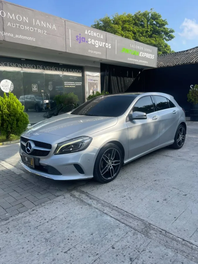Mercedes-Benz A200