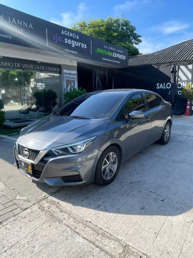 Nissan Versa