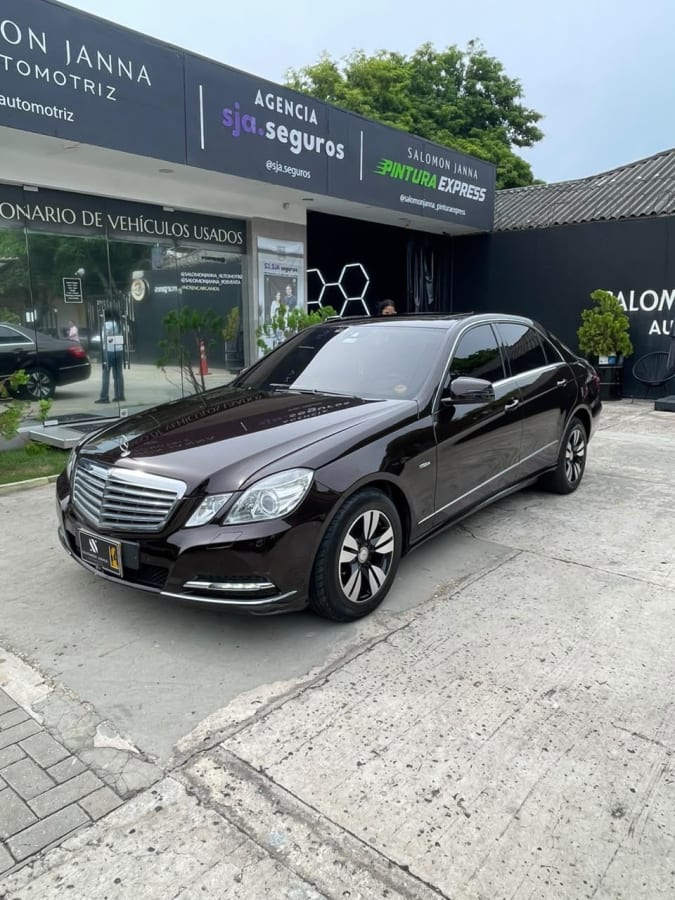 Mercedes-Benz E200