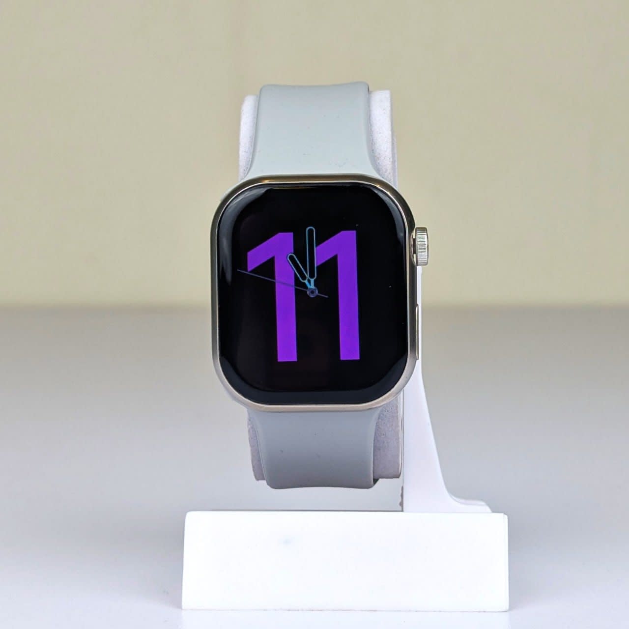 GUS-07 Series 11 Smart Watch with a "7 in 1"