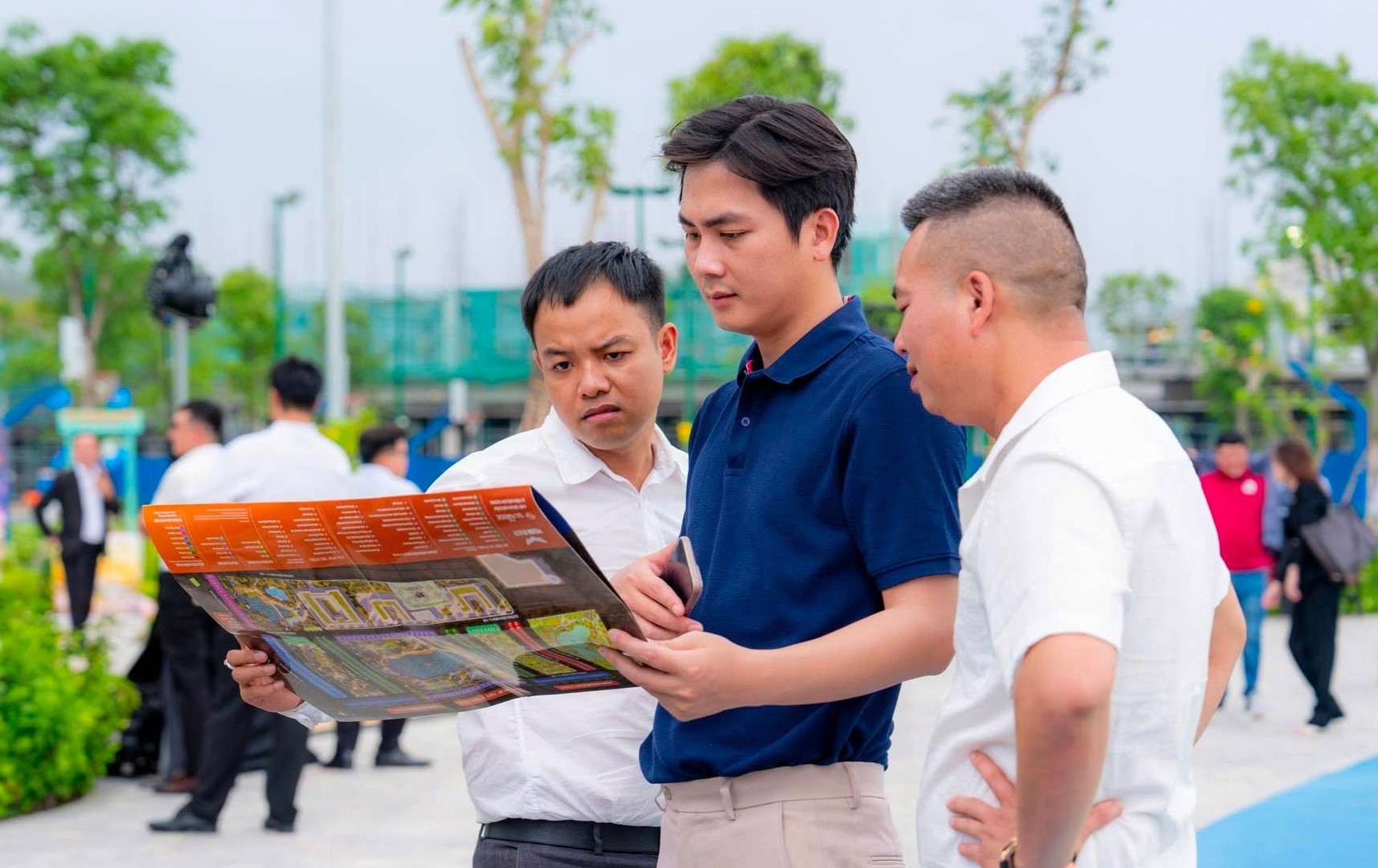 Biệt thự kiến trúc hiện đại — Pháp lý & Quy hoạch