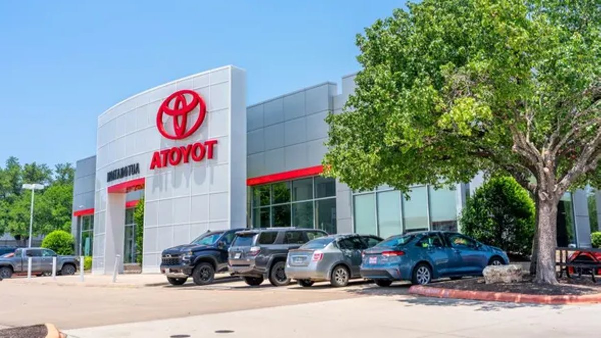 Auto Dealer M&A Activity Could Hit Record Levels in 2026 - auto dealer m&a activity