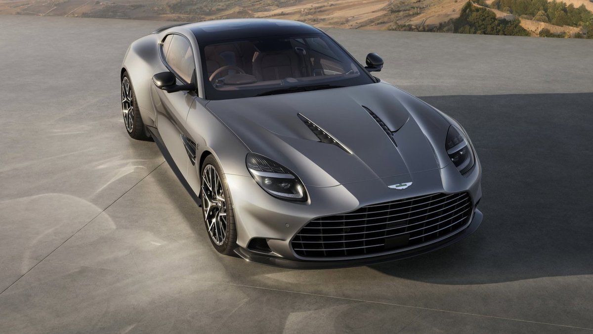 Aston Martin Vanquish Hits 25 with Special Edition - aston martin vanquish