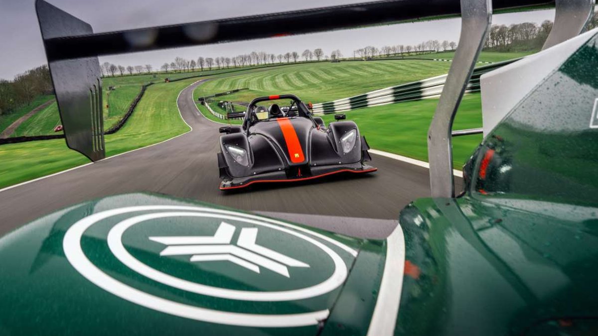 Downforce demons put to the test - track test