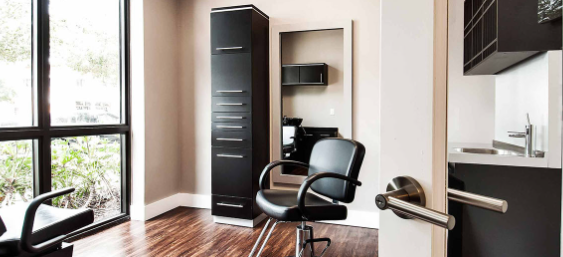 What size should a salon be?