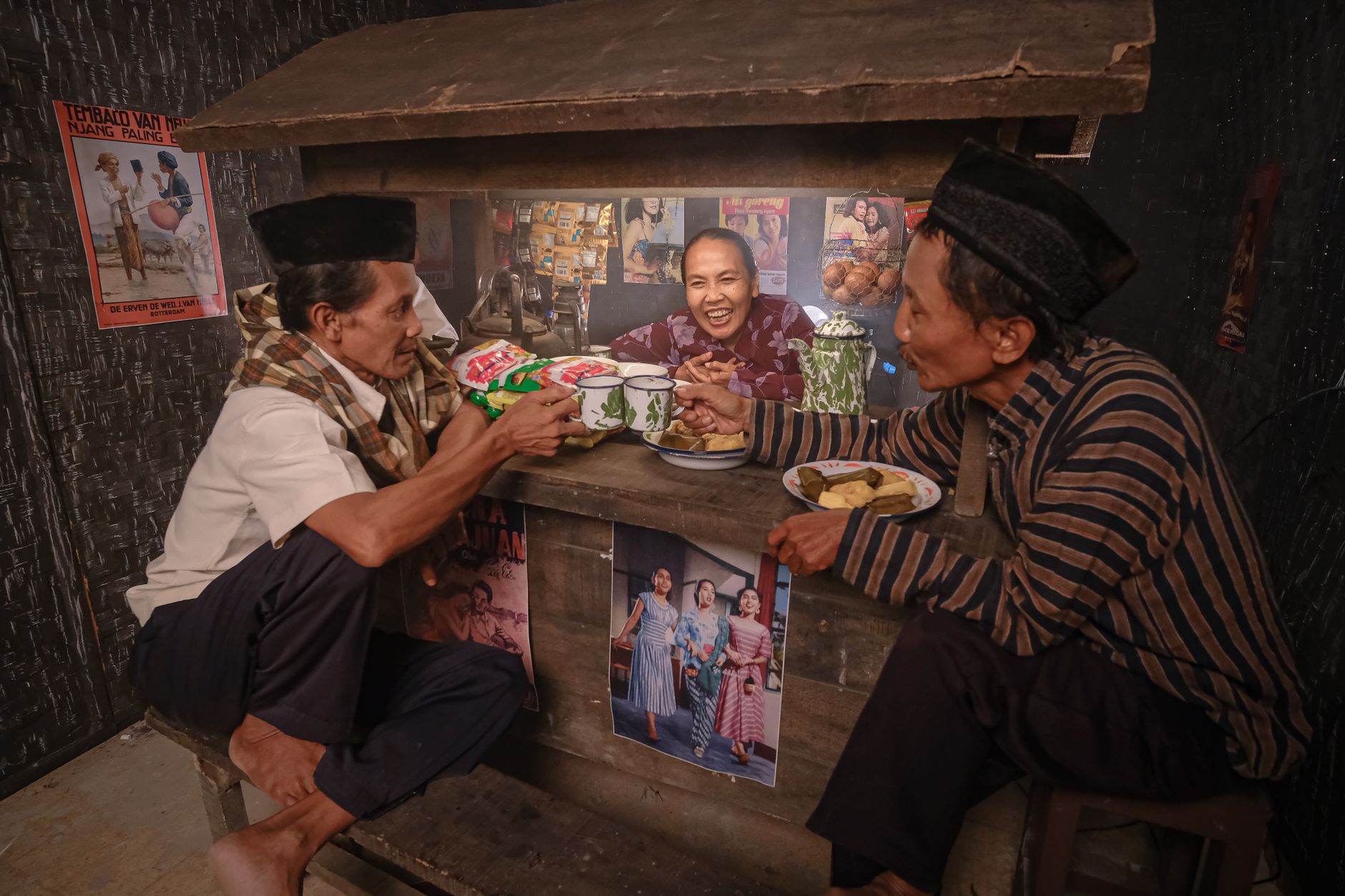 Dibuntuti Intel Saat Anies Makan di Warung Soto, Kodam Diponegoro Klarifikasi