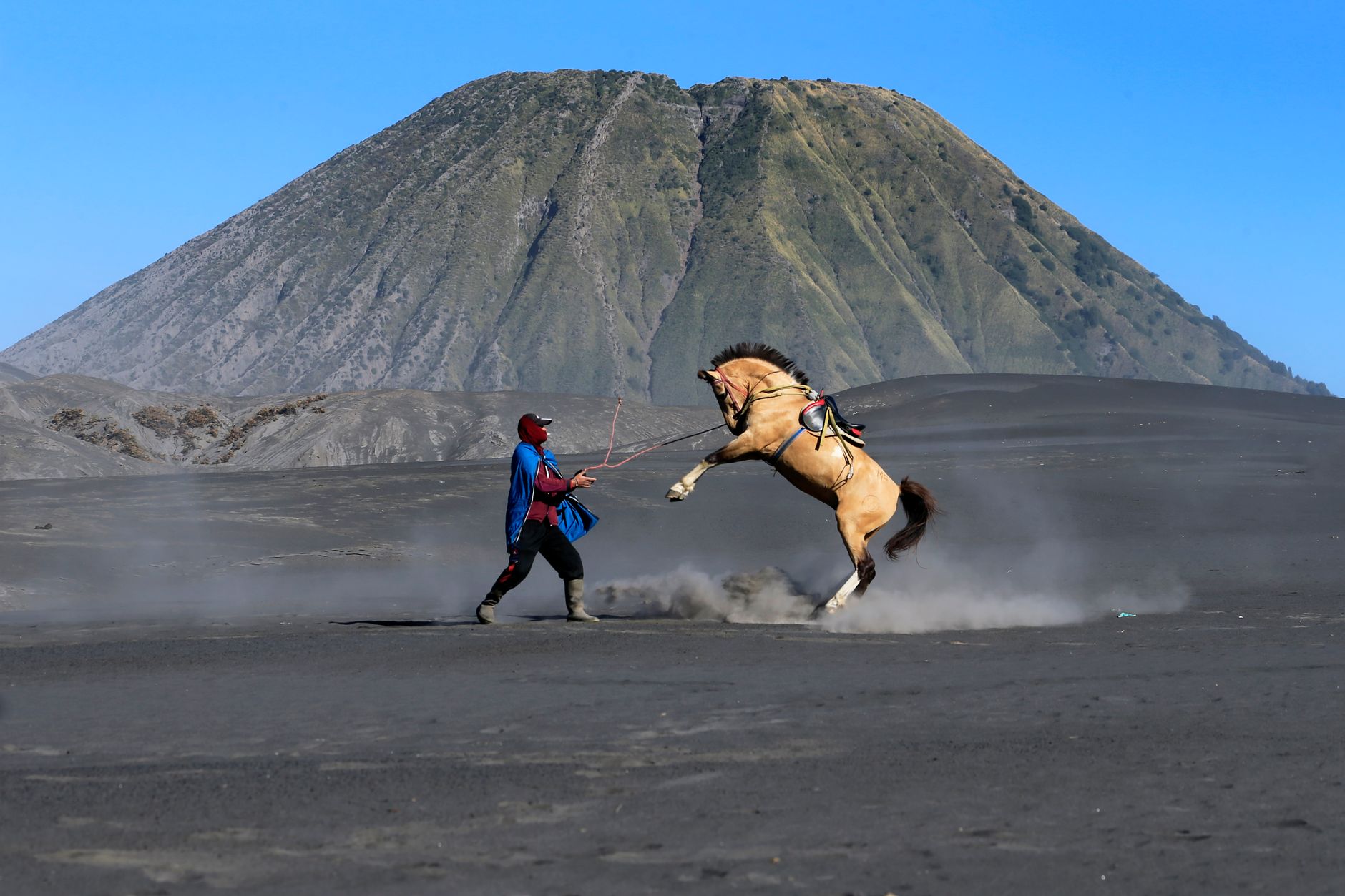 Erupsi Semeru: 178 Pendaki di Ranu Kumbolo