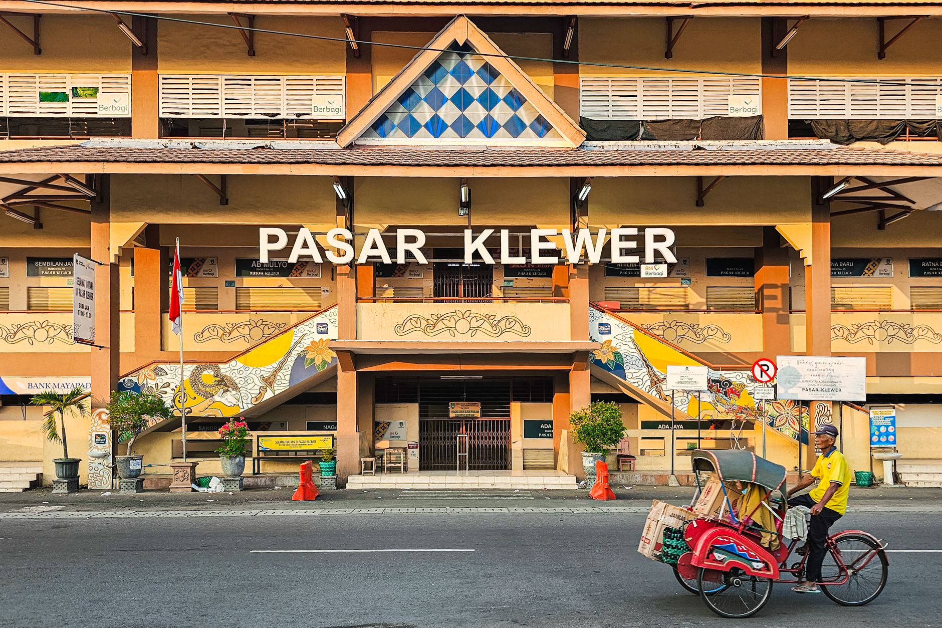 Eks Bos Proyek Pasar Kranji Berontak Saat Ditahan