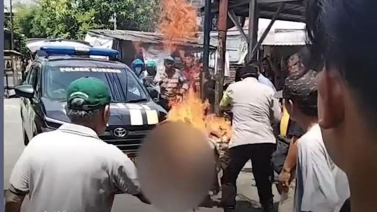Inisiden Mencekam di Jojoran! Maling Motor di Surabaya Dibakar Massa