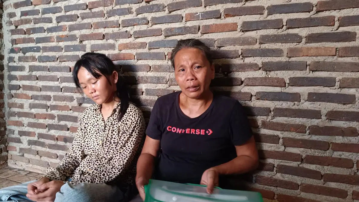 Dibully Jadi Pemulung, Siswi Ini Malah Dikeluarkan dari Sekolah: Kisah Pilu Gina dari Bandar Lampung 1 Dibully Jadi Pemulung, Siswi Ini Malah Dikeluarkan dari Sekolah: Kisah Pilu Gina dari Bandar Lampung
