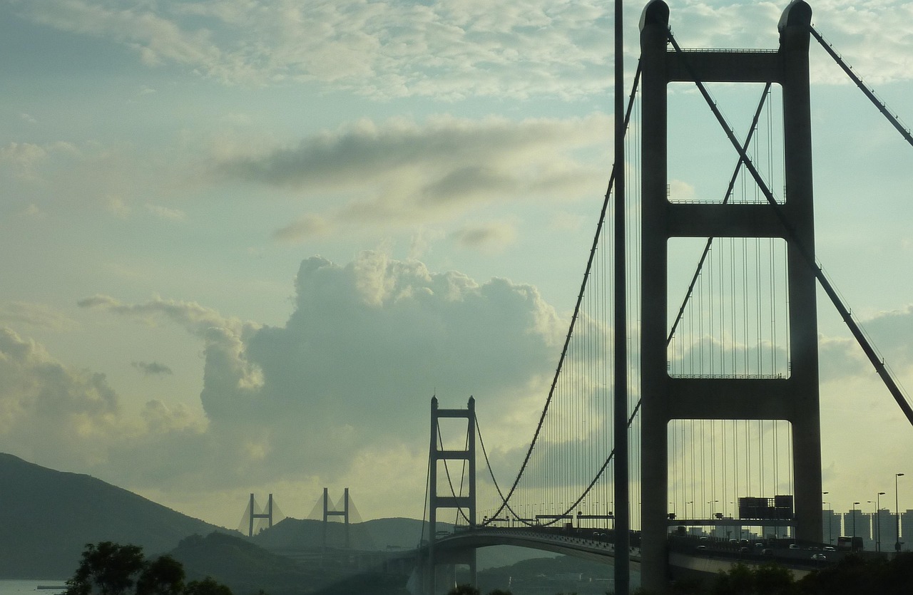 Pesawat Kargo Tergelincir di Hong Kong hingga Jatuh ke Laut, 2 Orang Tewas 1 Pesawat Kargo Tergelincir di Hong Kong hingga Jatuh ke Laut, 2 Orang Tewas