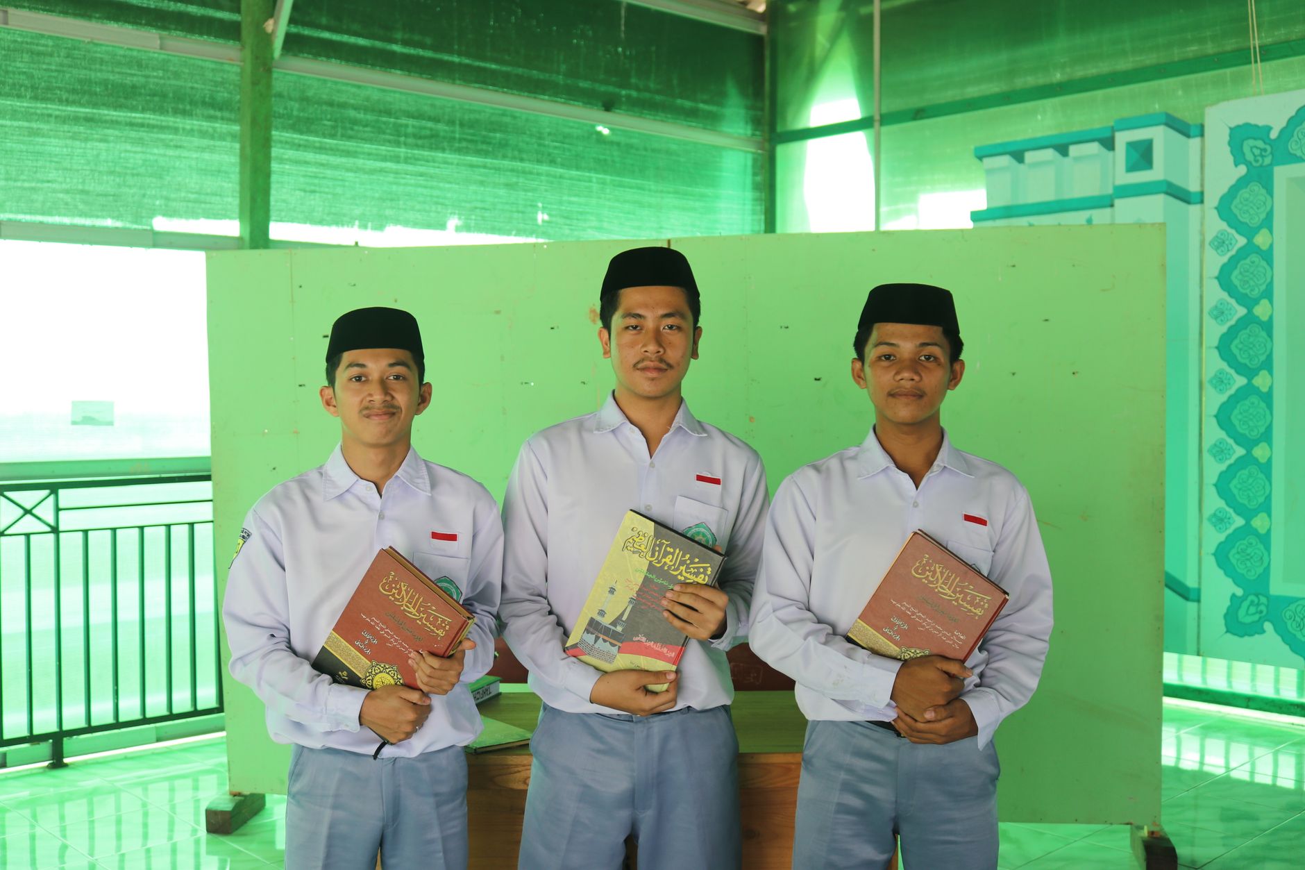 Remaja Ugal-ugalan di Bekasi Dapet Pelajaran Berharga! Aksi Nekat Berujung Penyesalan