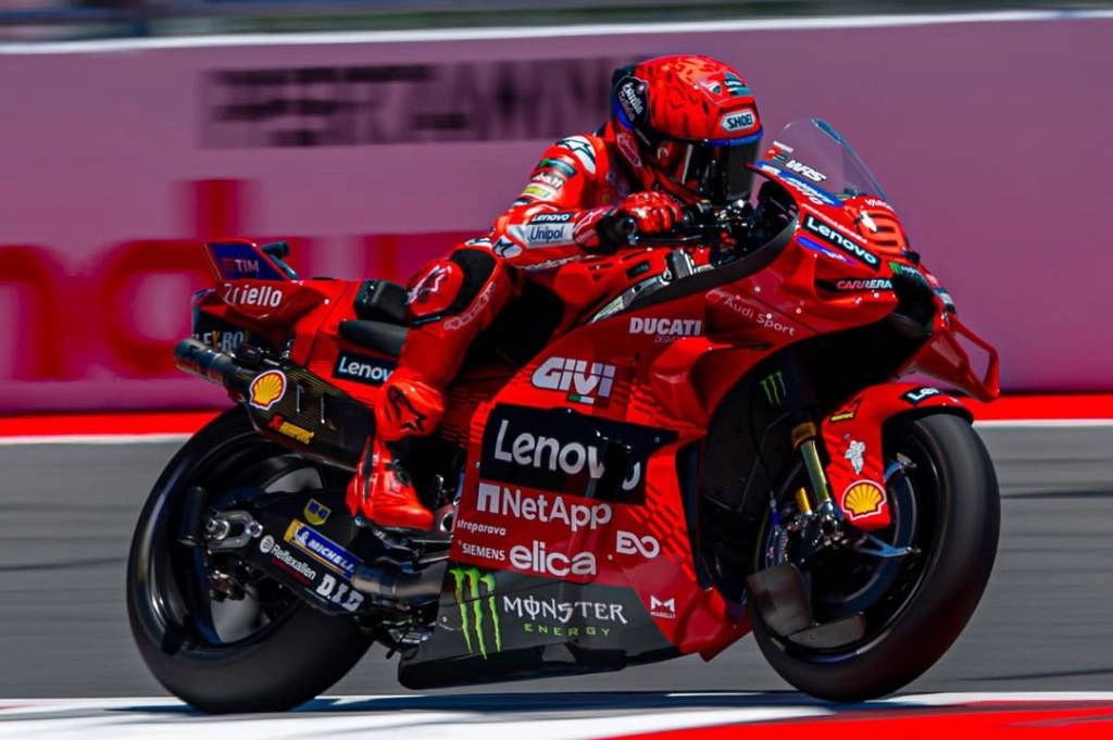 Marc Marquez Terjatuh Dua Kali, Kutukan MotoGP Mandalika 2025 Berlanjut