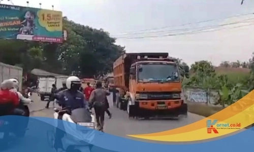 Truk Tambang Langgar Jam Operasional, mulai pukul 22.00 WIB hingga 05.00 WIB Warga Legok Tangerang Turun Tangan Hadang Kendaraan