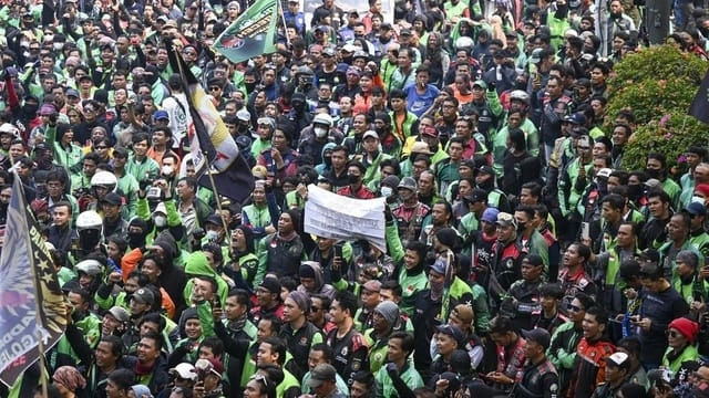 6.000 Lebih Personel Gabungan Dikerahkan, Amankan Demo Ojol di DPR & Kemenhub 1 6.000 Lebih Personel Gabungan Dikerahkan, Amankan Demo Ojol di DPR & Kemenhub