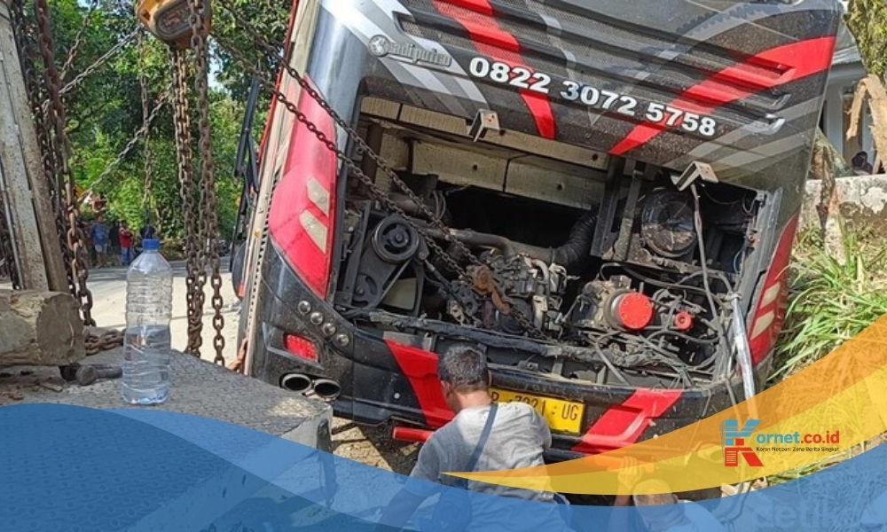 Bus Bawa Rombongan Nakes Tabrak Rumah di Probolinggo, Korban Tewas Bertambah