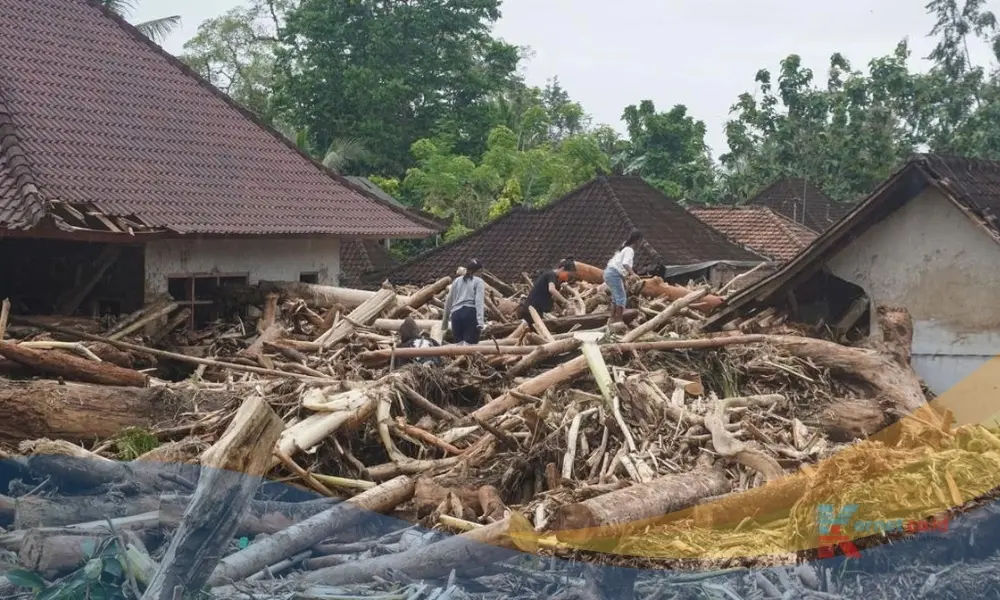 Banjir Bandang Mengguncang Bali! Ada Korban Jiwa dan Warga Hilang Terseret Arus 1 Banjir Bandang Mengguncang Bali! Ada Korban Jiwa dan Warga Hilang Terseret Arus