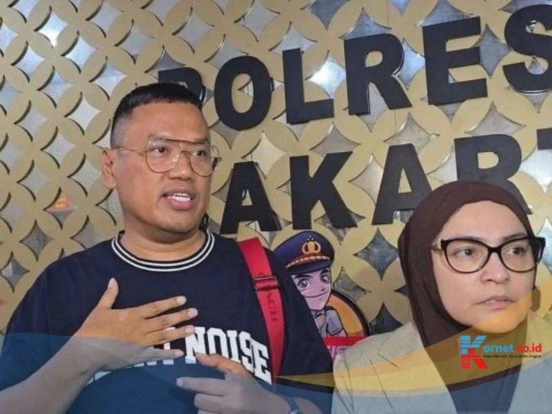 Polisi Tetapkan 12 Tersangka Penjarahan Rumah Uya Kuya, Sang Presenter Tetap Tenang Hadapi Musibah 1 Polisi Tetapkan 12 Tersangka Penjarahan Rumah Uya Kuya, Sang Presenter Tetap Tenang Hadapi Musibah