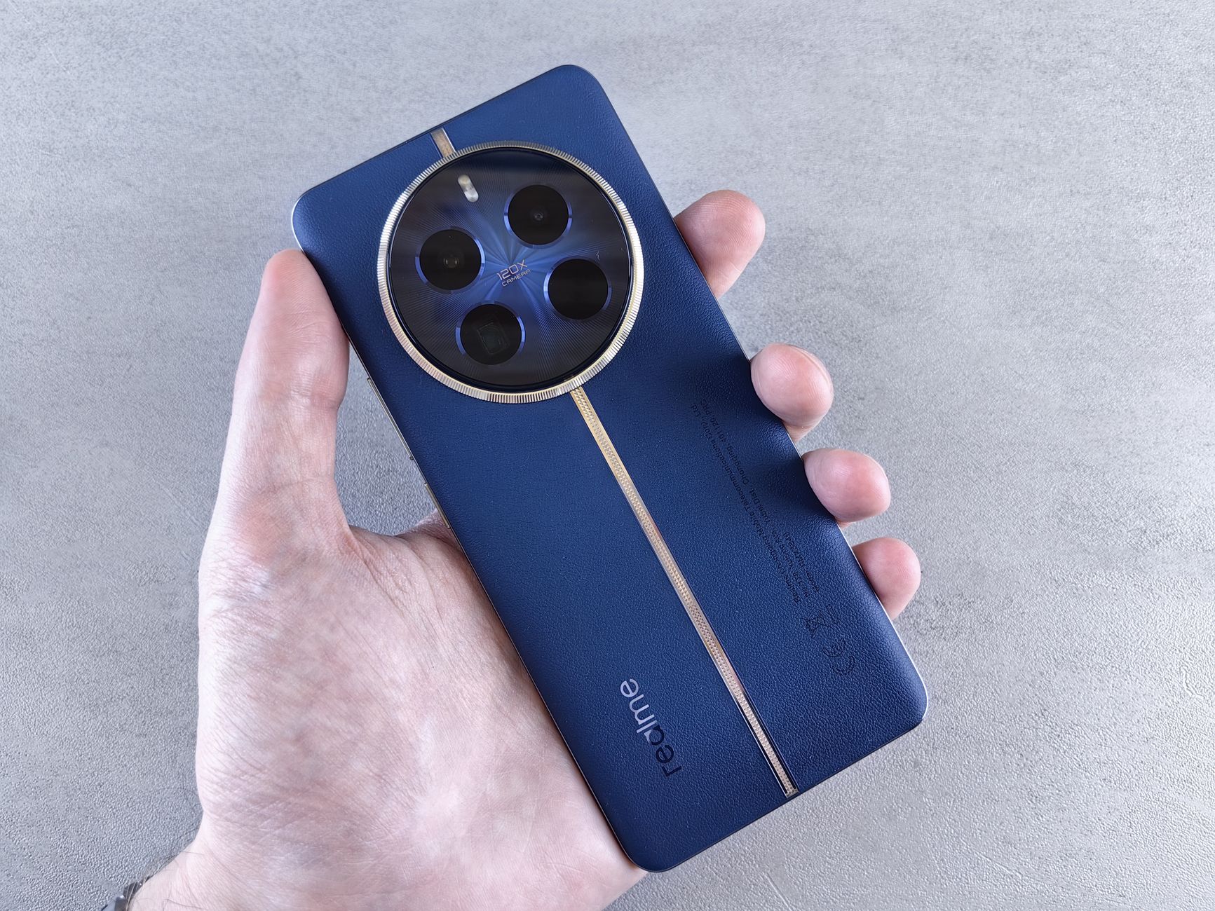 Gebrakan Baru di Dunia Smartphone, Realme bawakan Ponsel 15.000 mAh dengan Pendingin AC 1 Gebrakan Baru di Dunia Smartphone, Realme bawakan Ponsel 15.000 mAh dengan Pendingin AC